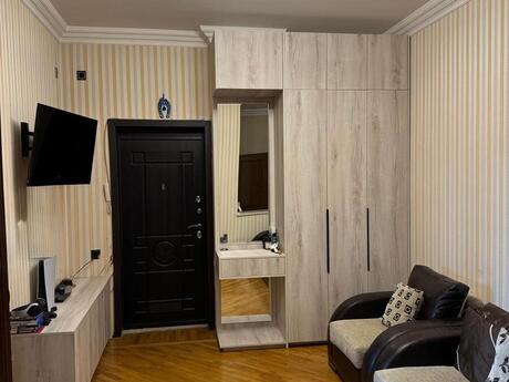 3 otaqlı mənzil, 103 m², 8-ci mikrorayon: 278 000 ₼ 2