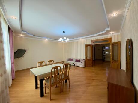 3 otaqlı mənzil, 135 m², 20 Yanvar: 309 000 ₼ 3