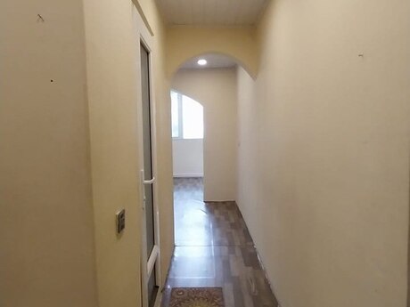 Продаётся 3-комнатная квартира в старом фонде, Elmlər Akademiyası, 80 м², 236 000 AZN, фото 2 / 12