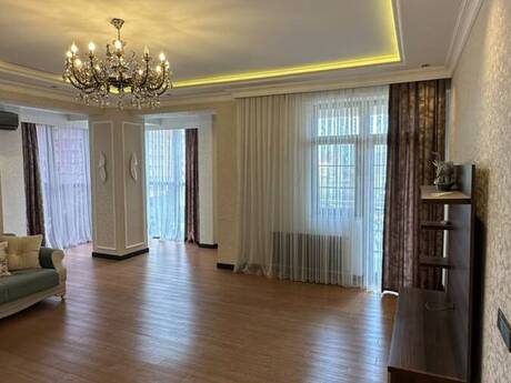 2-комнатная квартира, 105 м², Triumph Palace: 375 000 ₼ 3