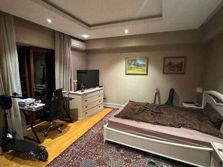 4-room apartment, 160 m², Nizami: 590 000 ₼ 4
