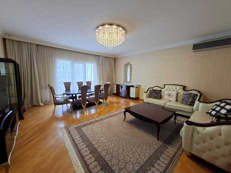 Аренда: 3-комнатная квартира, 150 м², 28 May: 1 500 ₼/мес 3