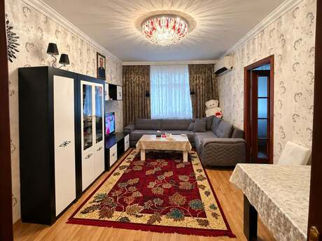 Объявление №6511657 - Баку, м. Халглар Достлугу, 4-комн., 100 м², 5/5 этаж