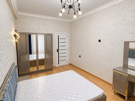 Аренда: 2-комнатная квартира, 80 м², Zümrüd Residence: 1 000 ₼/мес 5