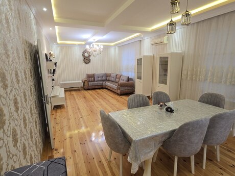 5 otaqlı həyət evi, 230 m², Binə: 230 000 ₼ 3