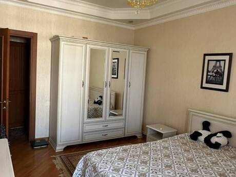3-комнатная квартира, 86 м², 8 Noyabr: 275 000 ₼ 5