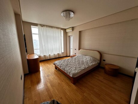 Kirayə 4 otaqlı mənzil, 200 m², Nəriman Nərimanov: 1 500 ₼/ay 4
