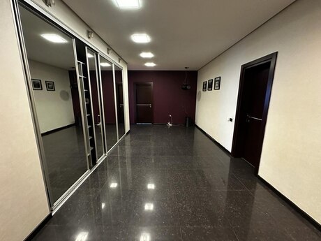 Kirayə 4 otaqlı mənzil, 200 m², Nəriman Nərimanov: 1 500 ₼/ay 3