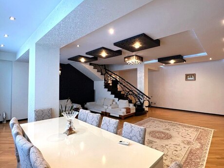 3-комнатная квартира, 160 м², İnşaatçılar: 348 000 ₼ 5