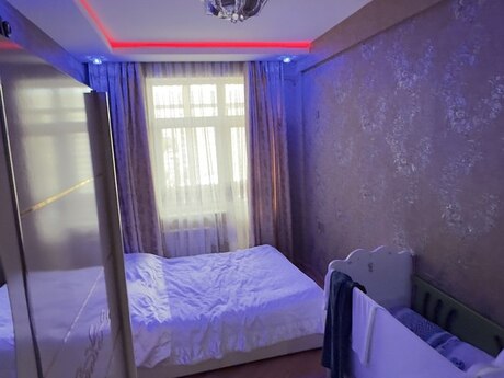 Продаётся 3-комнатная квартира в новостройке, Həzi Aslanov, 100 м², 239 500 AZN, фото 4 / 8