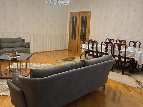 5 otaqlı mənzil, 189 m², Binəqədi: 385 000 ₼ 2