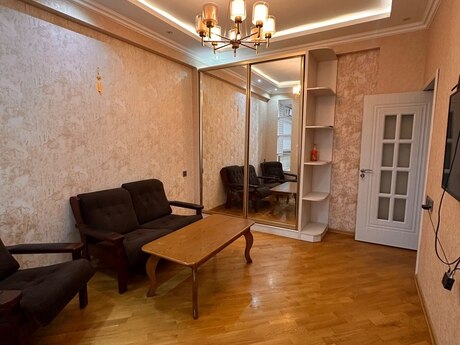 2-комнатная квартира, 60 м², 20 Yanvar: 195 000 ₼ 2