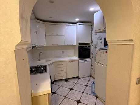 2-room old-build apartment for rent in Elmlər Akademiyası, 60 m², 650 AZN/mo, photo 5 / 12