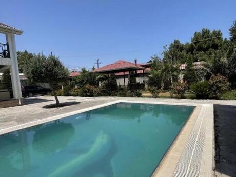 4-room house, 200 m², Novxanı: 240 000 ₼ 2