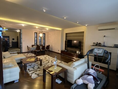 4-комнатная квартира, 184 м², Elmlər Akademiyası: 550 000 ₼ 3