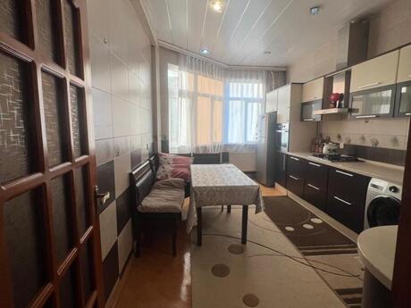 3-room apartment, 135 m², Gənclik: 400 000 ₼ 4