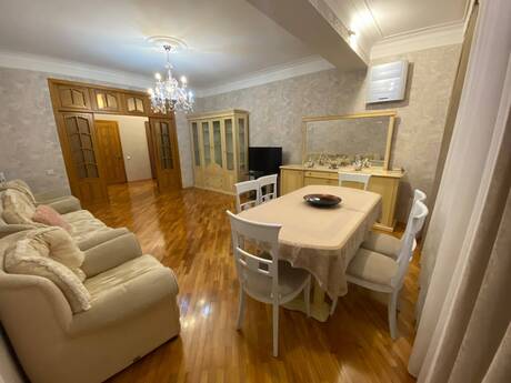3 otaqlı mənzil, 135 m², Elmlər Akademiyası: 400 000 ₼ 5
