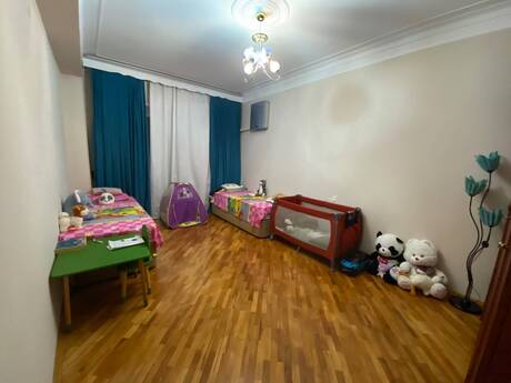 3 otaqlı mənzil, 135 m², Elmlər Akademiyası: 400 000 ₼ 3