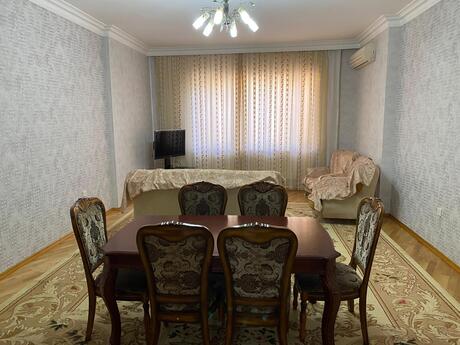 3 otaq · 135 m² · 5/9 mərtəbə, Elmlər Akademiyası