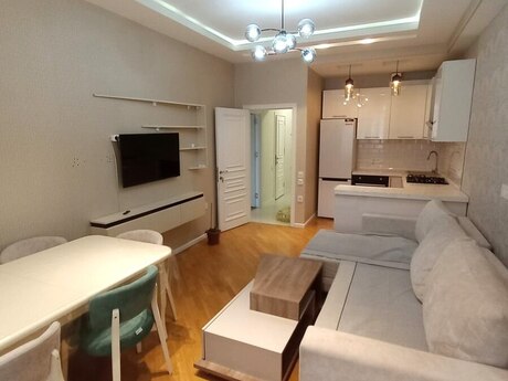 Аренда: 2-комнатная квартира, 70 м², Qara Qarayev: 700 ₼/мес 2
