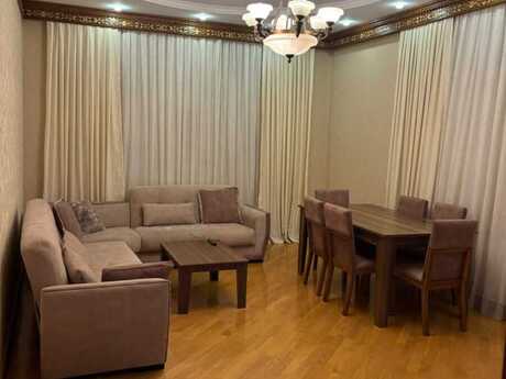 3-room apartment for rent, 115 m², Nəsimi: 900 ₼/mo 3
