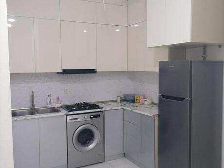 Аренда: 2-комнатная квартира, 56 м², Həzi Aslanov: 180 ₼/мес 2