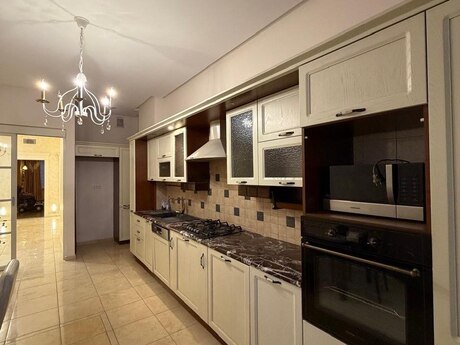 4 otaqlı mənzil, 186 m², Nizami: 545 000 ₼ 5