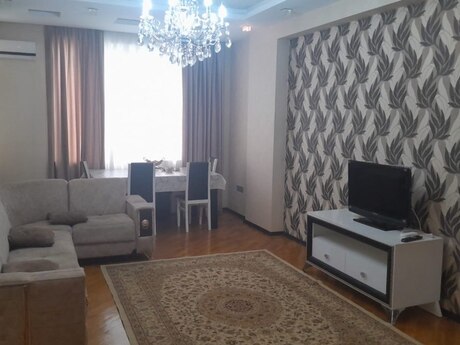Kirayə 2 otaqlı mənzil, 88 m², Nizami: 1 200 ₼/ay 2