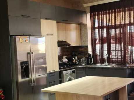 Mərdəkanda 6 otaqlı həyət evi kirayə verilir, 200 m², 1 500 AZN/ay, şəkil 5 / 12