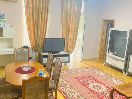 Аренда: 3-комнатная квартира, 80 м², Sahil: 1 000 ₼/мес 3