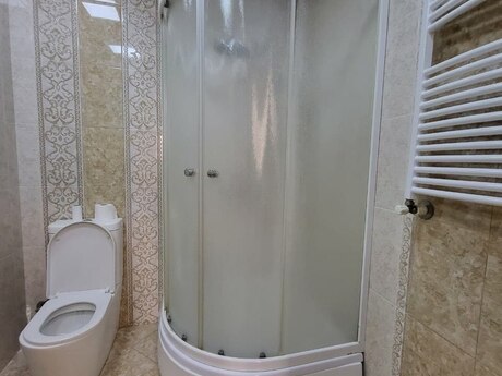 3-room apartment for rent, 96 m², Nəsimi: 800 ₼/mo 4