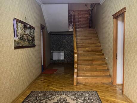 Elan №6512749 - Bakı, Azadlıq Prospekti m., 6 otaqlı, 240 m²