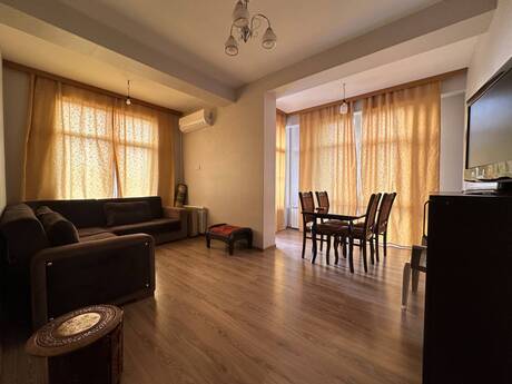 3-room apartment for rent, 110 m², Badamdar: 800 ₼/mo 4