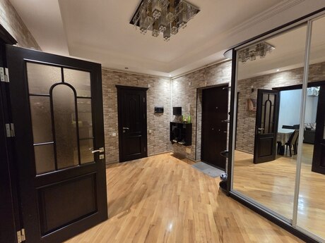 Аренда: 3-комнатная квартира, 106 м², Azadlıq Prospekti: 1 000 ₼/мес 2