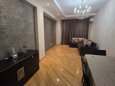 Аренда: 3-комнатная квартира, 106 м², Azadlıq Prospekti: 1 000 ₼/мес 4