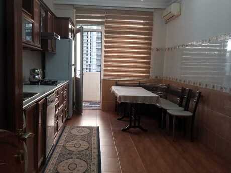 2 otaqlı mənzil, 91 m², Nizami: 285 000 ₼ 2