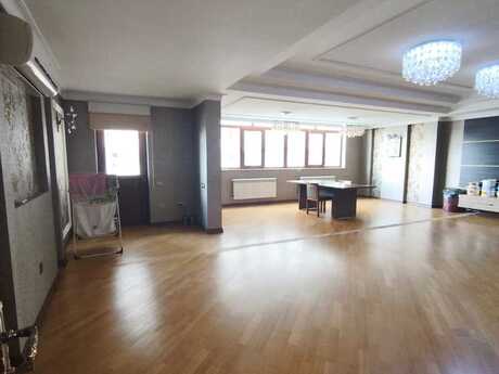 4 otaqlı mənzil, 220 m², 20 Yanvar: 350 000 ₼ 2