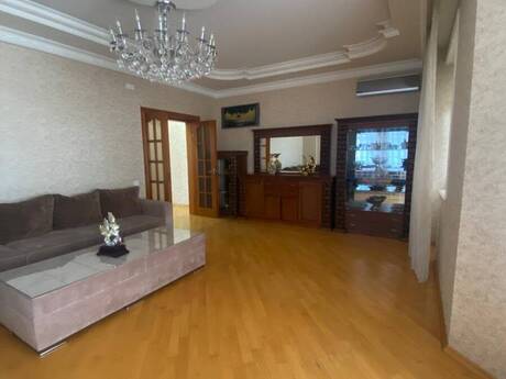 Gənclikdə 3 otaqlı yeni tikili mənzil satılır, 135 m², 400 000 AZN, şəkil 2 / 12