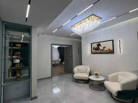 4-комнатная квартира, 186 м², 28 May: 780 000 ₼ 3
