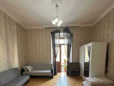 Elan №6513175 - Bakı, İçəri Şəhər m., 1 otaqlı, 32 m², 4/5 mərtəbə