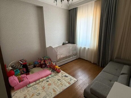 4-room apartment, 195 m², Nizami: 975 000 ₼ 2