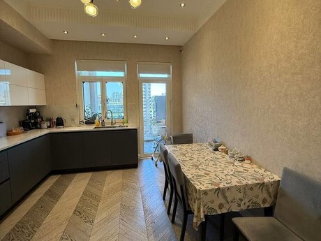 4-room apartment, 195 m², Nizami: 975 000 ₼ 5
