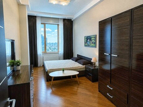 Kirayə 3 otaqlı mənzil, 125 m², 28 May: 2 500 ₼/ay 3