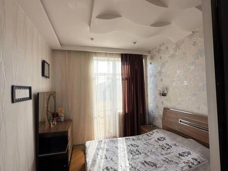 3-room apartment, 100 m², İnşaatçılar: 270 000 ₼ 2