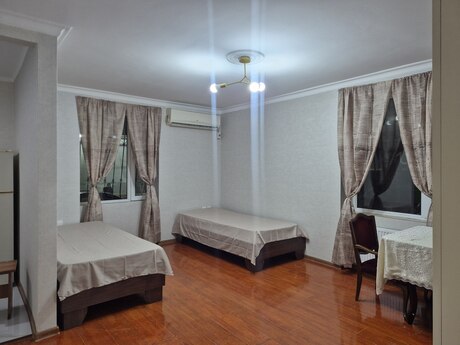 Аренда: 1-комнатная квартира, 35 м², Elmlər Akademiyası: 700 ₼/мес 2