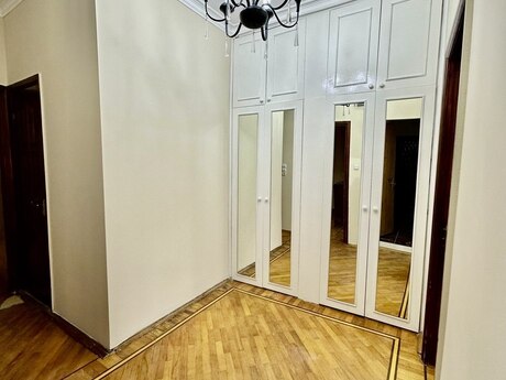 2-комнатная квартира, 65 м², Gənclik: 209 000 ₼ 2