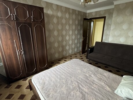 2-room apartment, 67 m², Bakıxanov: 122 000 ₼ 3