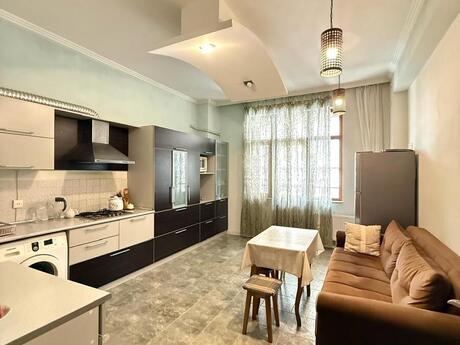 3-комнатная квартира, 128 м², Nəsimi: 400 000 ₼ 4