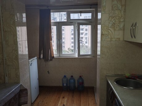 Аренда: 3-комнатная квартира, 85 м², Həzi Aslanov: 570 ₼/мес 3