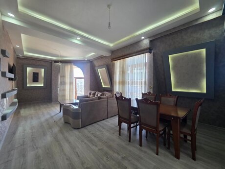 3-room apartment for rent, 120 m², Ağ şəhər: 1 200 ₼/mo 4